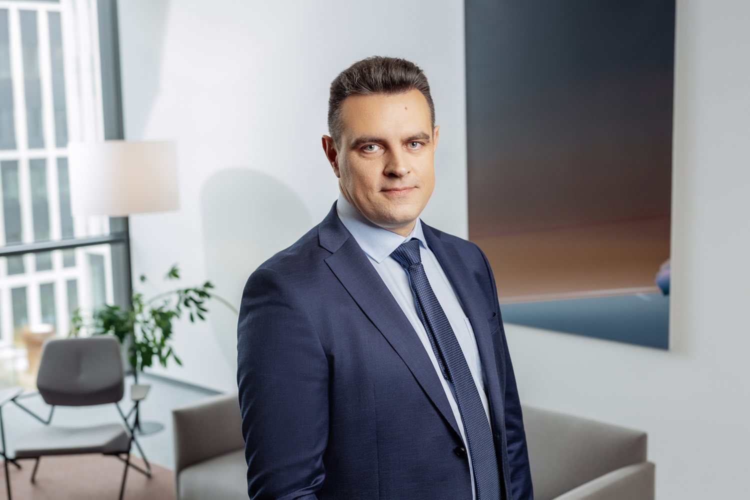 Polished professional portrait for a modern personal brand