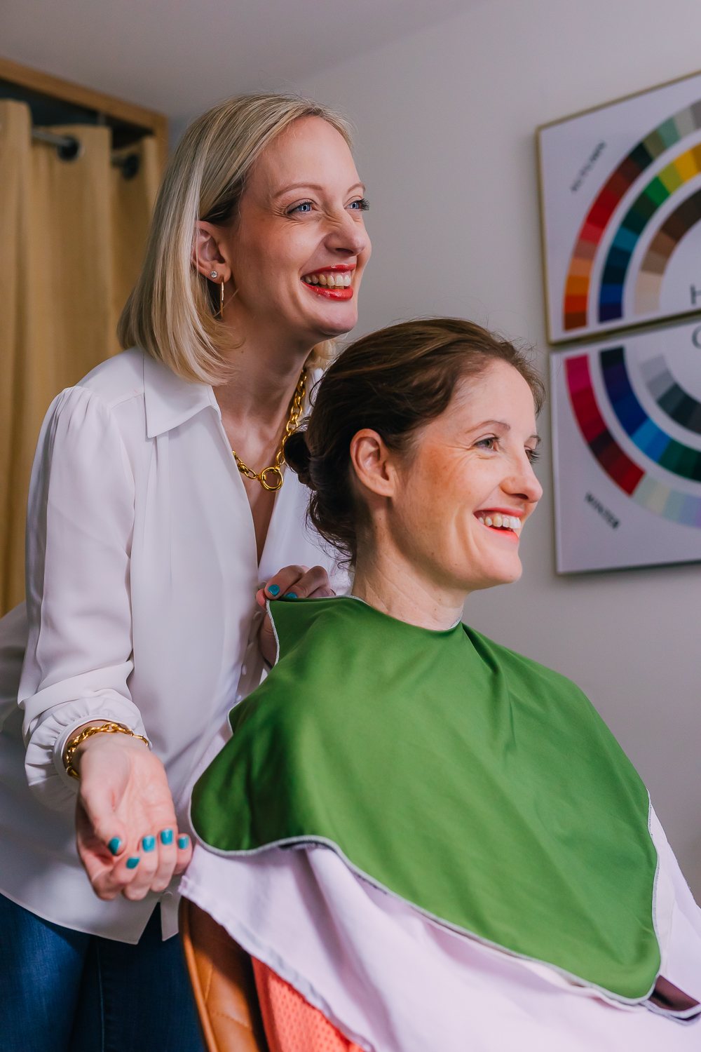 Styling support and calm direction during a session